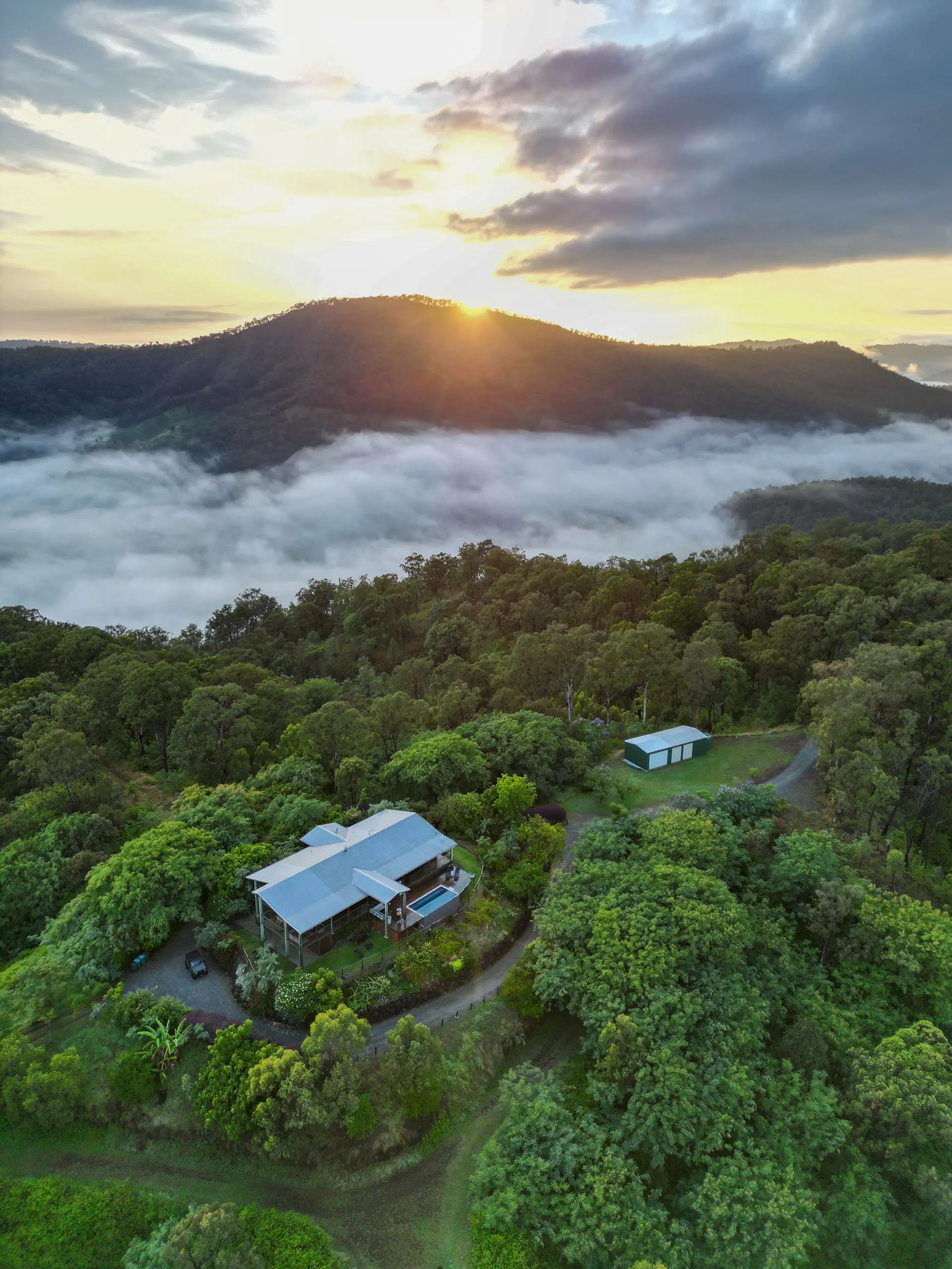 Morning mist through the valley below the deck
